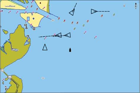 15 AIS Hvis en kompatibel AIS-kilde (Automatic Identification System) er koblet til systemet, kan ethvert mål som påvises av disse enhetene, vises og spores.