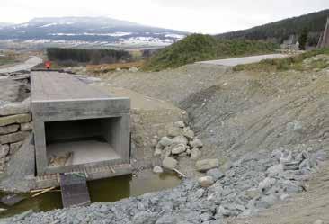 Til nå har vi produsert mer enn 230 000 timeverk, noe som tilsvarer ca. 25 prosent av kontrakten. Vi deler prosjektet inn i Sør, Tunnel og Nord.