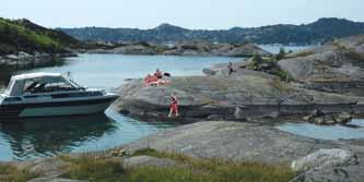 Dette området er godt egnet til padling, fisking og bading. 73 Vesterøy Tysvær Çb I Øynarvågen, på nordsida av Borgøy, har Friluftsrådet bygget trebrygge.