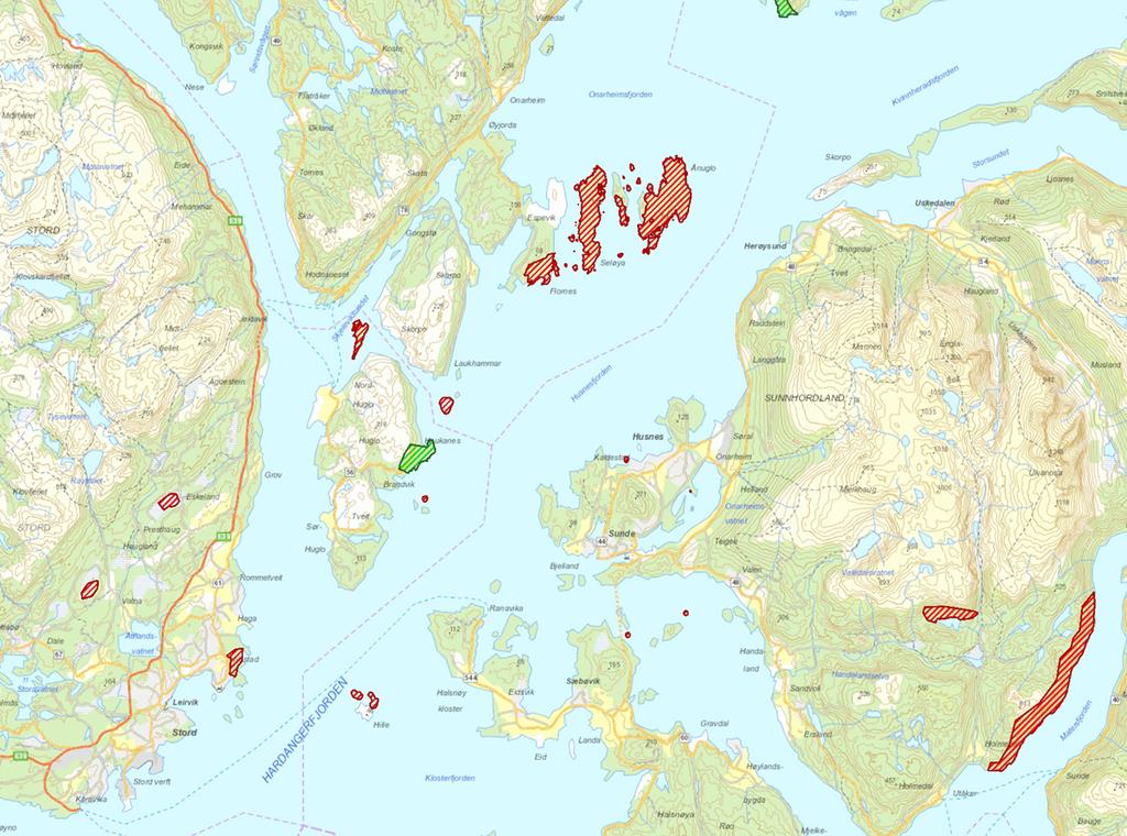 4 Figur 1: Oversiktsbilete over dei allereie eksisterande verneområda innafor det føreslåtte kandidatområdet for marint vern, og i nærleiken av dette.