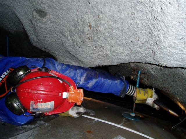 Eksempel på utfordring med tunnelkledninger Inspeksjon av berg og bergsikring bak