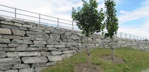 10.4 Forstøtningsmurer Murene skal tilpasses det omkringliggende landskapet både i materialvalg og terrengtilpassing.