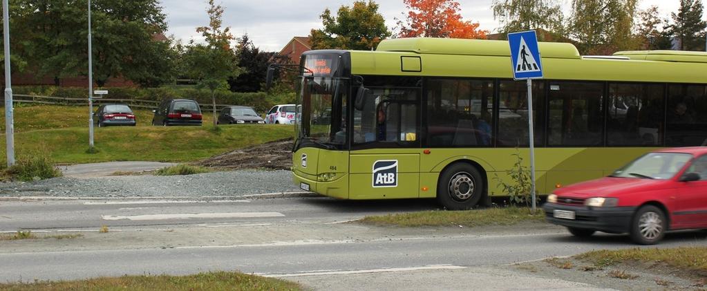 Trafikksikkerhet Det svenske Vägverket har i 2004 utgitt en rapport om bussholdeplassers effekt på fremkommelighet og trafikksikkerhet i tettsteder.