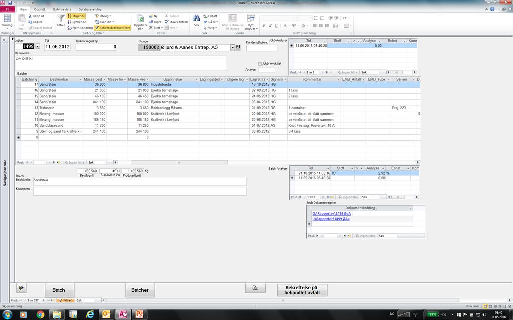 Massene registreres i en database som