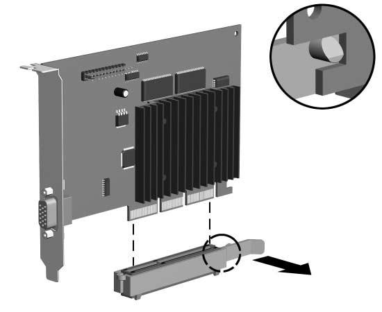 Maskinvareoppgradering Fjerne AGP-kortet Det er installert et 1,5 volts AGP-kort (Accelerated Graphics Port) med lav profil i AGP-sporet på systemkortet. Fjerne AGP-kortet fra AGP-sporet: 1.