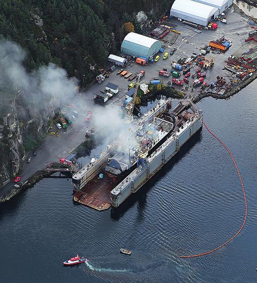 Fergebrann på Bømlo Det brøt ut brann om bord i en ferge på Rubbestadneset på Bømlo lørdag 29. Oktober. Fergen kom inn til LOS Marine AS sitt anlegg tirsdagen før for å gjennomgå service.