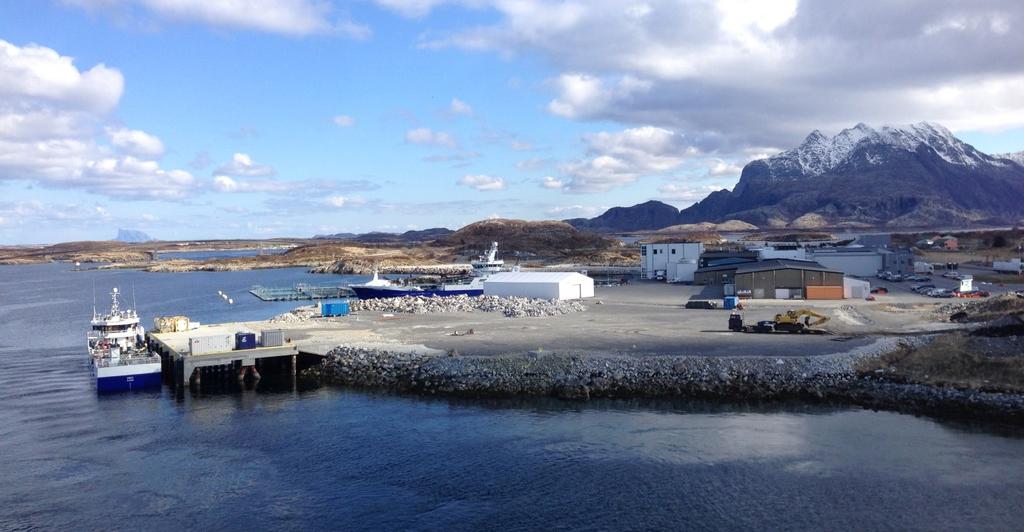 Bilde 6: Herøy marine næringspark, april 2017. Felles løft for infrastruktur Herøy kommune står fremdeles foran tunge løft i forhold til videre utvikling av infrastrukturen i næringsparken.