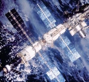 Den internasjonale romstasjonen, slik den så ut 20.august 2001.