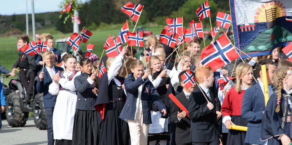 17. mai på Dysjaland og Håland skole 08.45 Frammøte Hålandsmarka (snuplass for buss) 09.00 Togrute: Eikeberget, Vigdelsvegen, Stenbytoppen, Øvrehusvegen til Dysjalandshallen. 10.