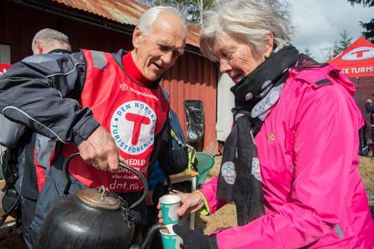 APRIL /MAI Vi byr på ekte skaukaffe kokt på bål til sesongåpningen på Jensrud.