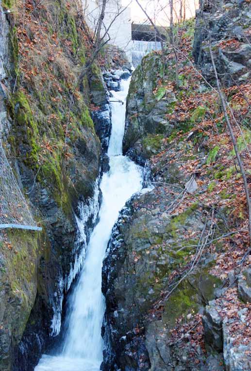 Leirfossen. Foto: Synnøve Riise Bøgeberg sing av Alna gjennomføres kontinuerlig hvert år. Tre tiltak er uavklart i forhold til oppstart på grunn av manglende kapasitet i Idrettsetaten.