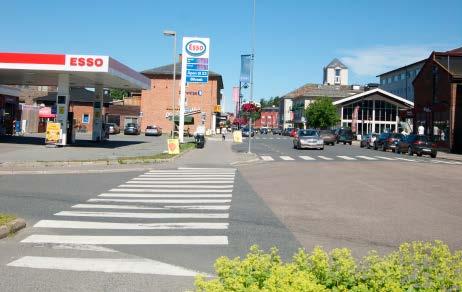 Man valgte å gå bort fra denne planen, og heller gjenreise byen rundt det gamle gatenettet - noe som ikke var vanlig for gjenreisningsbyene i Norge.