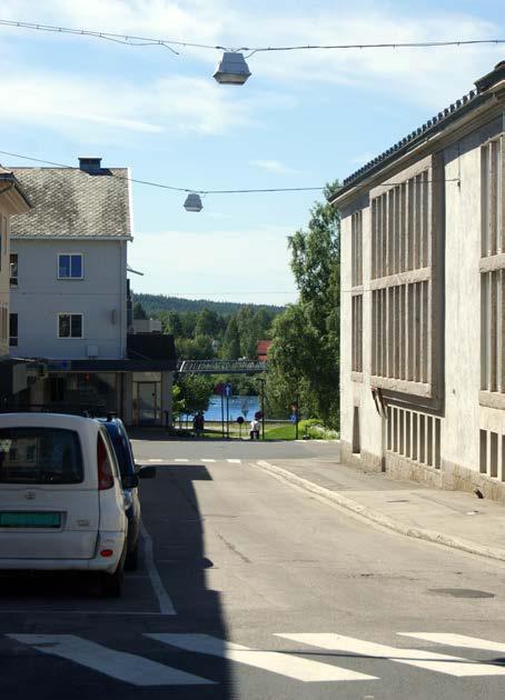 en barriere Det er få kontaktpunkter til elva hvor man kan komme helt ned til vannet Beholde siktlinjer til Glomma fra bykjernen Siktlinjer Siktlinjer handler om hva man kan se fra ulike steder i