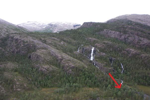 25 Landskapet rundt er karakteristisk med særprega trappetrinnsformasjonar. Formene er karakteristiske for Ytre Sunnfjord/ Nordfjord.