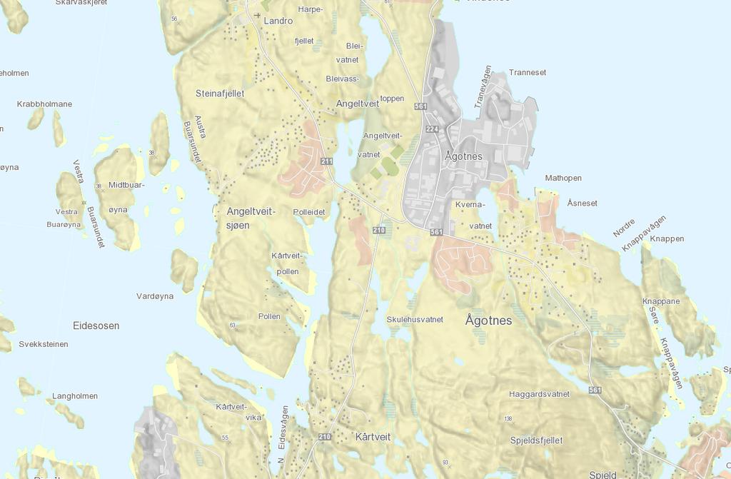 18 km vest for Bergen sentrum og ca. 17 km nordvest for Flesland lufthavn. Beliggenheten er vist i figur 3. Figur 3: Kart over området.