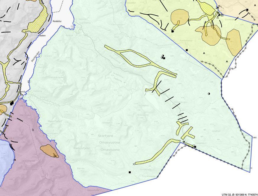 vinteren, men reien finner også mer næringsrike planter under snøen som trolig spiller en stor rolle for minske vekttapet utover senvinteren. 8.1 Flyttleier, trekkleier og oppsamlingsplasser Figur 17.