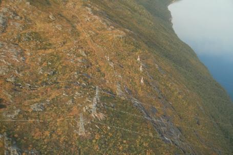 Bilde 99 Holandsfjellet LO 755 i Meløy Bilde 100 Kvassviktinden LO 1838 i Tysfjord.