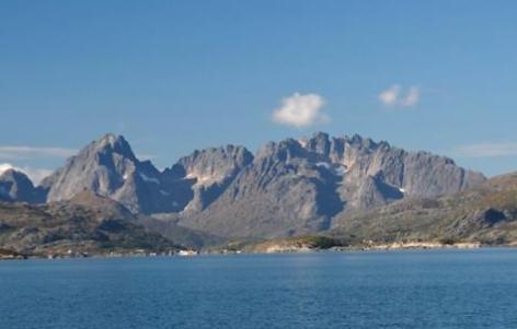 Fjellmassiv med tindelandskap er i Nordland en stor og markant landkapstypegruppe som setter preg på hele Nordlandskysten og en stor del av innlandet.