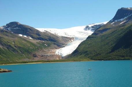 Bilde 1. Engabreen i Meløy. LO 750. Bilde 2. Fingerbreen i Rana. Landskapsområde 2219. LANDSKAPS- GRADIENTER KODE BESKRIVELSE ID GTG 01 Dalbrelandskap ID 00020000 00 Bregradient overstyrer.