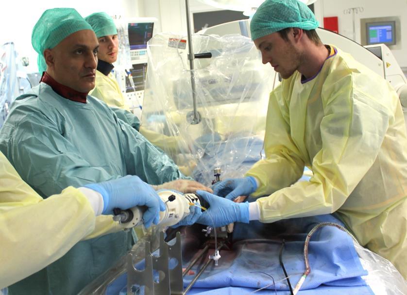 Eksperimentell kirurgi Alle FOR operasjonsstuene er godkjent for dyreforsøk. FOR organiserer ethvert dyreforsøk som skal gjøres på FOR-stuene.