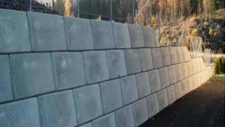 Spesialutstyr Generelt 8.1 8.1.1 Skarpnesblokka En mur beregnet for rette strekk. Ved normale belastninger kan muren stables opp til ca.