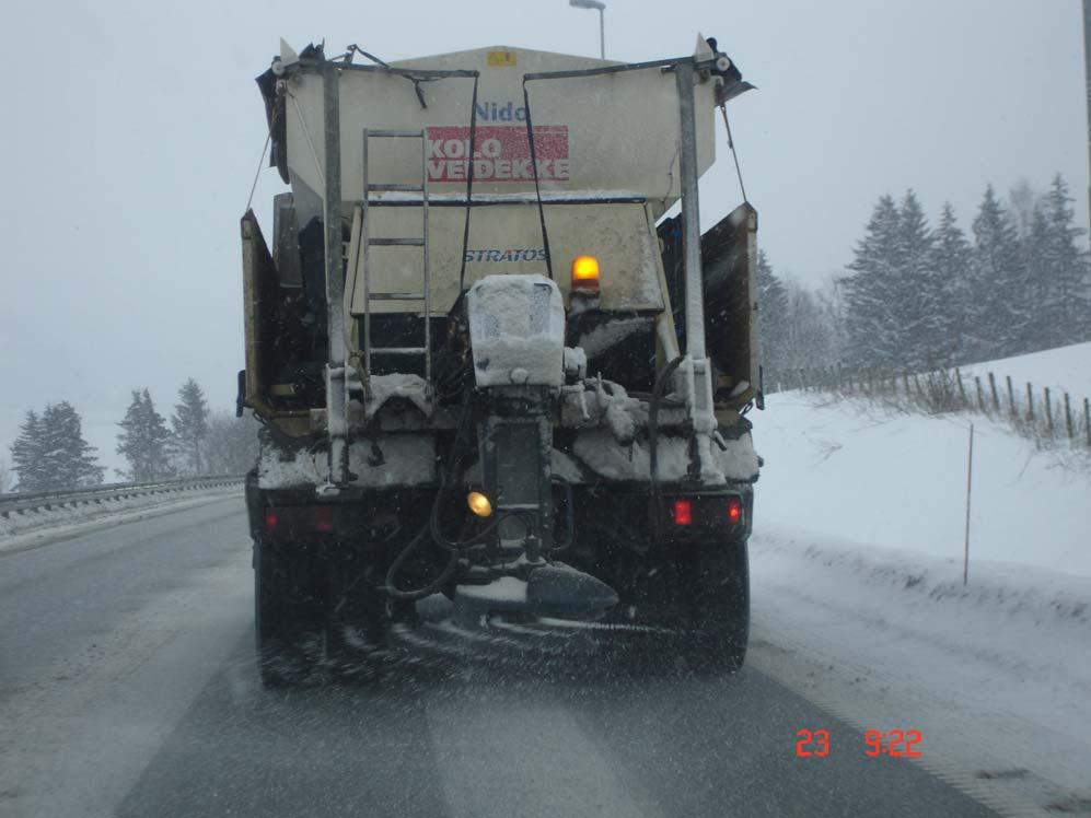 6 Drift av belysningsanlegg for gater og veger 77 Vegmerking og optisk ledning 78.1 Oppsetting av skilt 78.2 Drift av skilt 78.3 Trafikkberedskap 79.2 Drift av rasteplasser, toaletter, leskur, m.m. 79.3 Renhold av vegbane og vegområde 79.