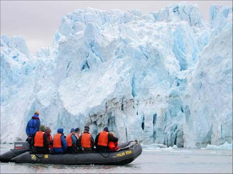 04 EXPLORER CRUISE ET ATTRAKTIVT FORRETNINGSOMRÅDE I