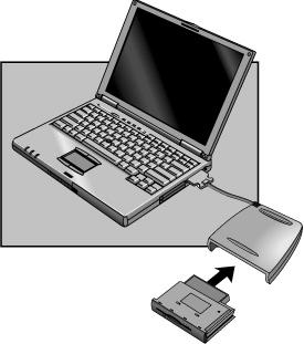 Bli kjent med OmniBook Installere for første gang Koble til diskettstasjonen 1. Sett diskettstasjonen inn i det eksterne modulrommet.