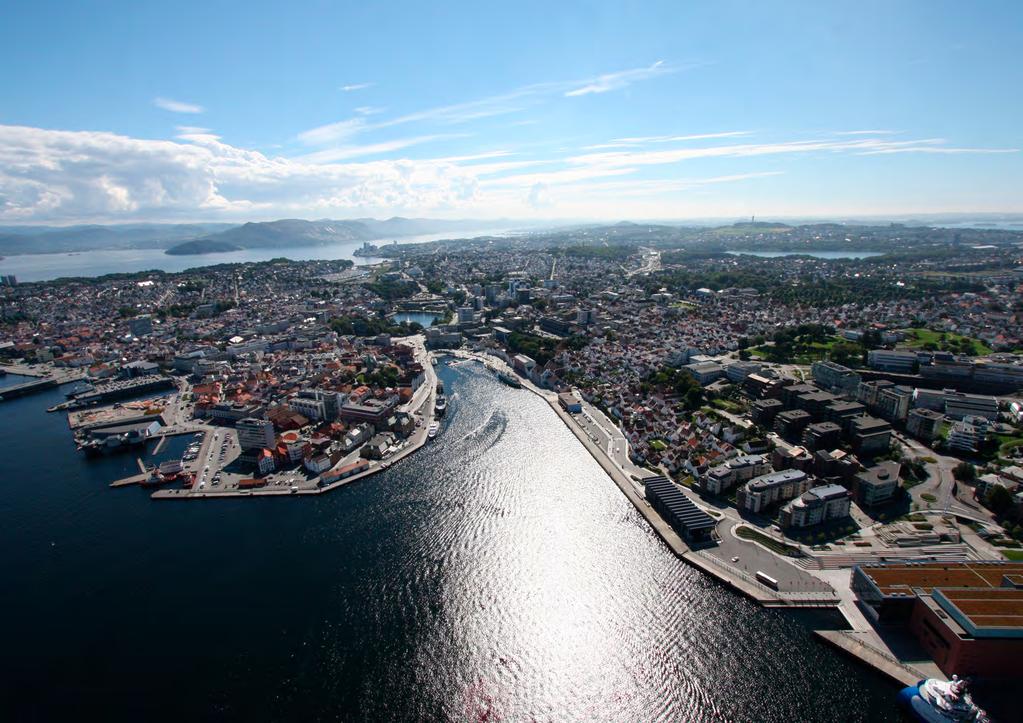 Om Stavanger by og Stavangerregionen Stavangerregionen utgjør storbyregionen på Jæren og i Ryfylke og omfatter 13 kommuner.