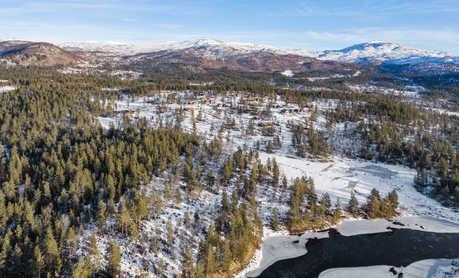 2. Dronebilde fra vest