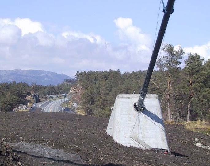 11411-1 11411-1-04 0 Bru Mindlandet - Tjøtta, Skisseprosjekt KRN/SFE SFE 14 Forankringer Forankringer Sørvest Forankringene tenkes utformet som de lignende bruene i Hardanger, Hålogaland og