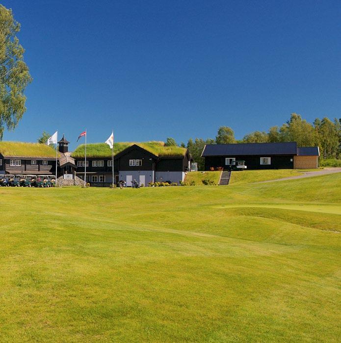 Idrettsparken ligger fem minutter unna og har flere fotballbaner, tennisbaner og skøytebane.