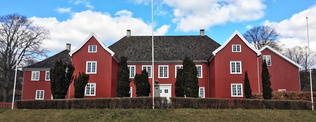 Byggesak Beskrivelse av dagens virksomhet Består av: Saksbehandling etter Plan- og bygningsloven Saksbehandling etter Friluftsloven Saksbehandling etter Forurensningsloven Virksomhetsomtale: Rammene