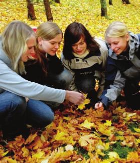 Undervisningen består av både teoretisk og praktisk arbeid. Foto: Kim Nygård BIOLOGI 3-årig bachelorprogram Antall studieplasser: 75 Søknadsfrist: 15.