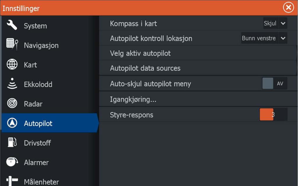 Når autopiloten aktiveres i NAV-modus, viser autopilotkontrolleren NAV-alternativer for styring. Omstart Starter navigasjonen på nytt fra fartøyets gjeldende posisjon.