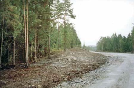 8 Alle skjermer skal bygges i trykkimpregnert virke eller annet vedlikeholdsvennlig materiale i henhold til SVV håndbok N200 Vegbygging.