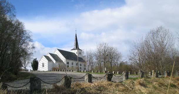 I sør er området avgrenset i høydedraget mellom Fv 146 og ut mot Kleivaneset.