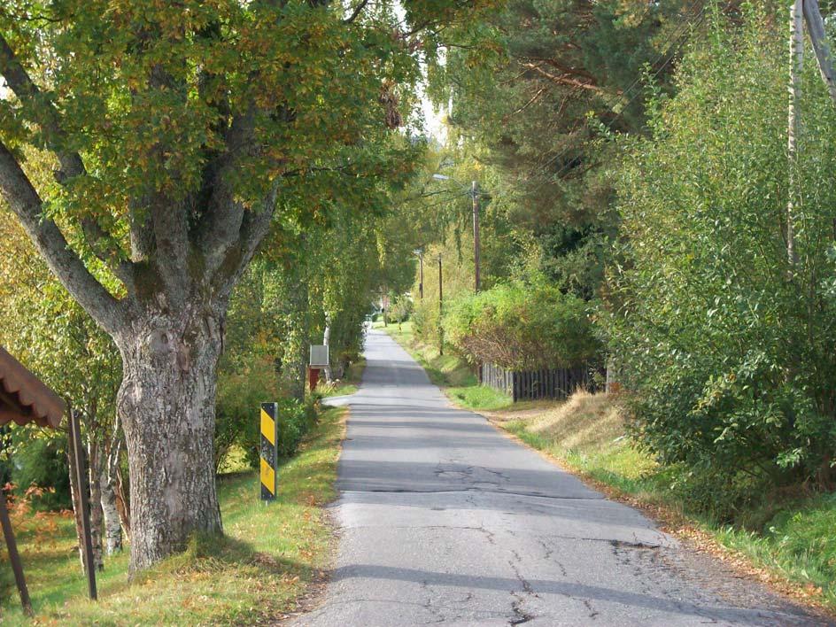 3. E 39 Brastadkrysset Det har vore mange stygge ulykker i dette krysset, noko som indikerer at utforminga ikkje er optimal. Ved realisering av Tresfjordbrua vil trafikken auke i dette krysset.