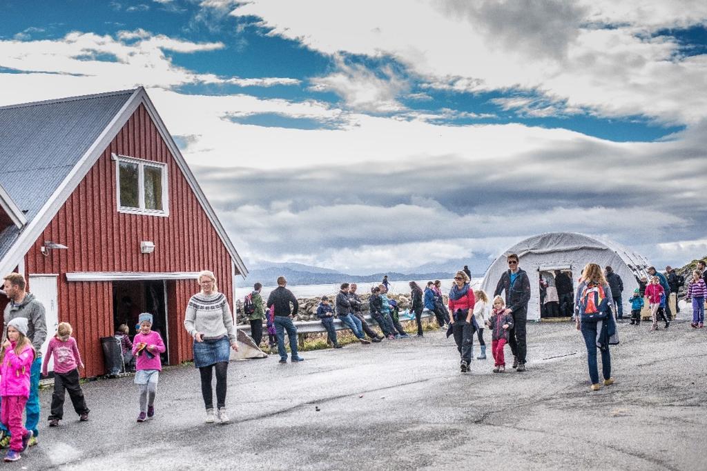 Mørkvedbukta åpnes for allmennheten der det foregår aktiviteter med fokus på barns nysgjerrighet for det marine miljø. I ble det satt rekord med ca. besøkende.