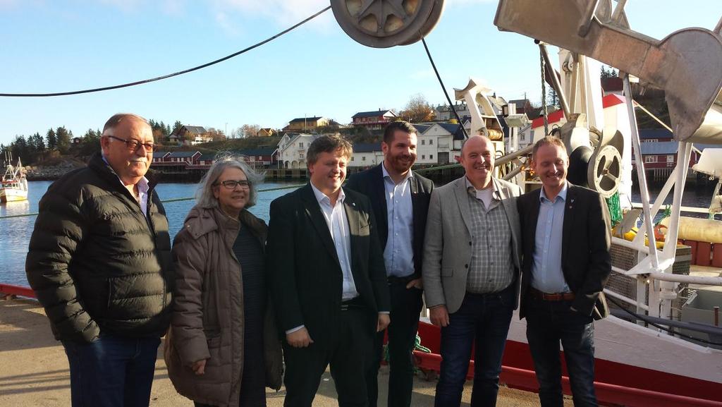 Lofotrådets årsmelding 2016 Tor Arne Andreassen, Lillian Rasmussen, Eivind Holst, Hans Fredrik Sørdal, Dagfinn