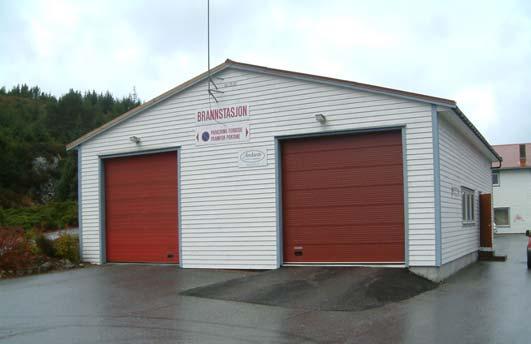 MATERIELL OG STASJONAR Skogsskiftet brannstasjon. Det er ein bistasjon i Skogsskiftet i Sund kommune.