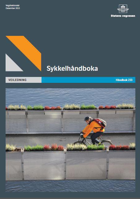 SYKKELHÅNDBOKA 17 Den norske sykkelhåndboka Når det utformes sykkelanlegg i Norge, er Håndbok 017 Veg- og gateutforming, og Håndbok 233 Sykkelhåndboka, to viktige manualer.