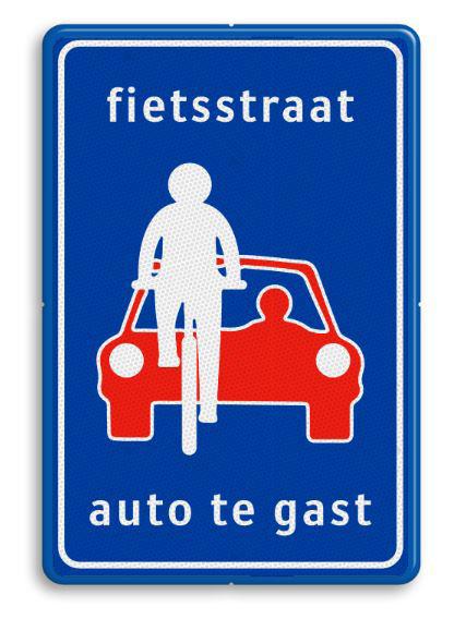 4 2 ABSTRAKT Bicycle Streets given in the Norwegian Bicycle Handbook 2013 is described as car-free streets reserved for cyclists, and if applicable, including access for care delivery by car.