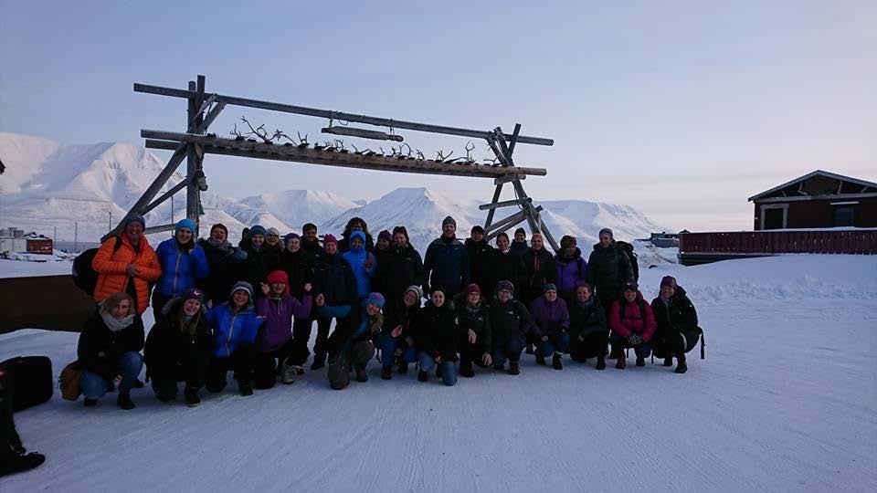 Fredag 3. mars: Frukost, utsjekk og heimreise. Alle turdeltakarane samla like før heimreise Fly direkte til Oslo og privatbuss vidare til Sogn. Me hadde heilt utruleg flott ver under heile opphaldet.