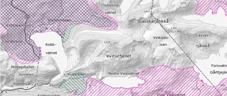 Berggrunn og løsmasser NGU har markert området for potensiell ny stasjon som "forekomsten består av elveterrasser i flere nivåer på østsiden av Tverrelva, mest markert på 30 moh og 50 moh.