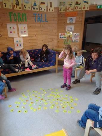 I Karuss og Skårungen er alle barna som har siste år før skolestart, med i skoleklubb.