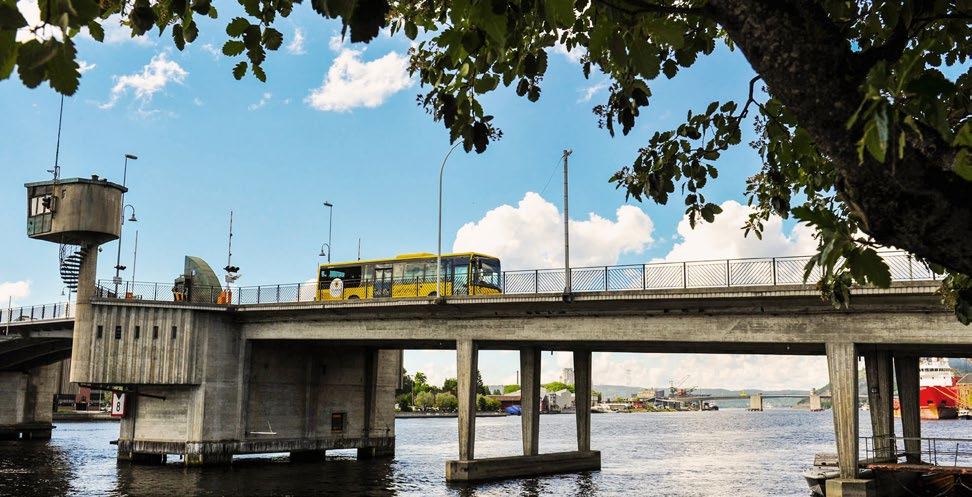 81 Årsrapport 2016 / Areal og transport Fra august fikk industriområdet Rødmyr i Skien et busstilbud med 17 daglige avganger da P7 ble forlenget på strekningen Gulset til Rødmyr.