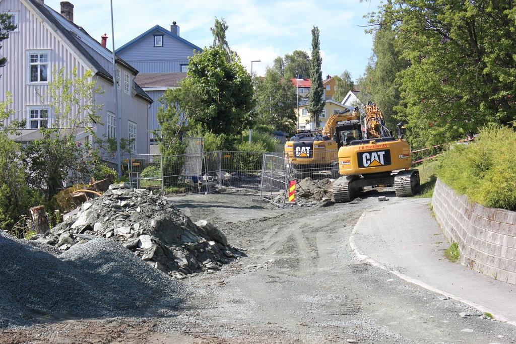 Eksempler på tiltak er sikring av kryssingspunkt og fartsreduserende tiltak i boligområder. Fysiske tiltak ved utvalgte skoler er også gjennomført.