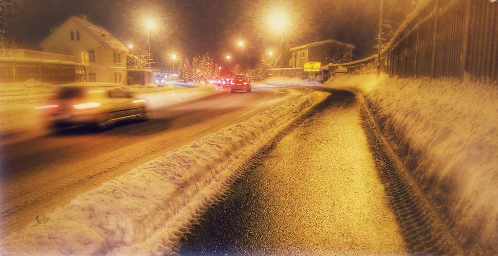 Tiltak for syklende Vinterdrift sykkel. Foto: Miljøpakken Drift og punkttiltak Det er lagt ned betydelige ressurser for å øke antall vintersyklister gjennom økt vinterdrift av hovedsykkelnettet.