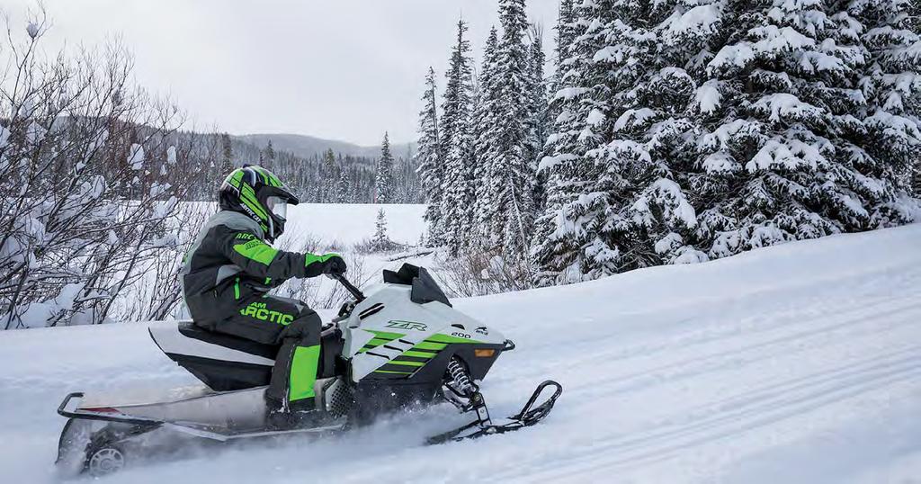 ARCTIC CAT ZR200 2018: SNØSCOOTER FOR NESTE GENERASJON Helt ny modell fra Arctic Cat 192 kubikk luftkjølt ensylindret motor Tradisjonell variator for god kraftoverføring